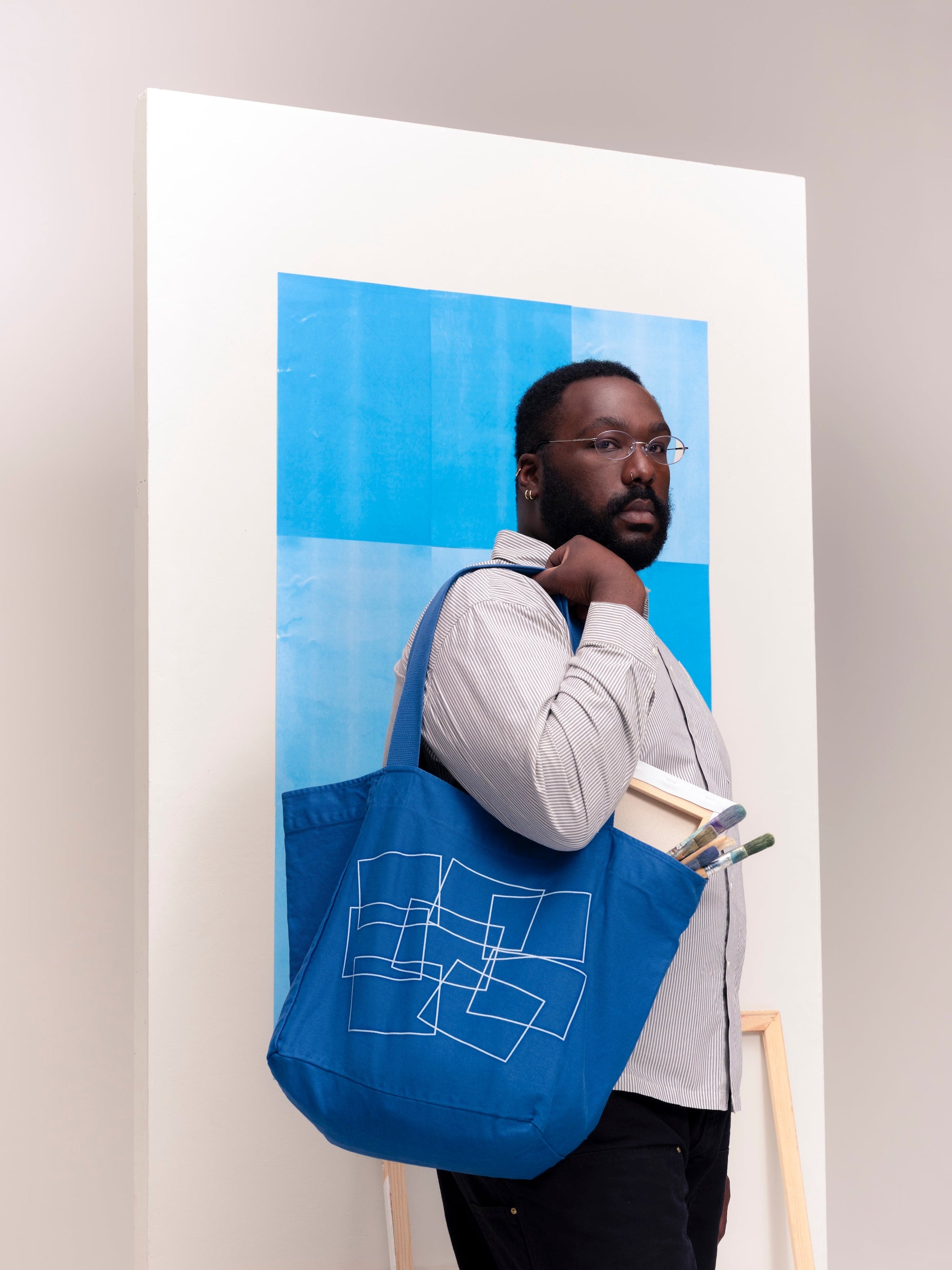 Hidden layers tote