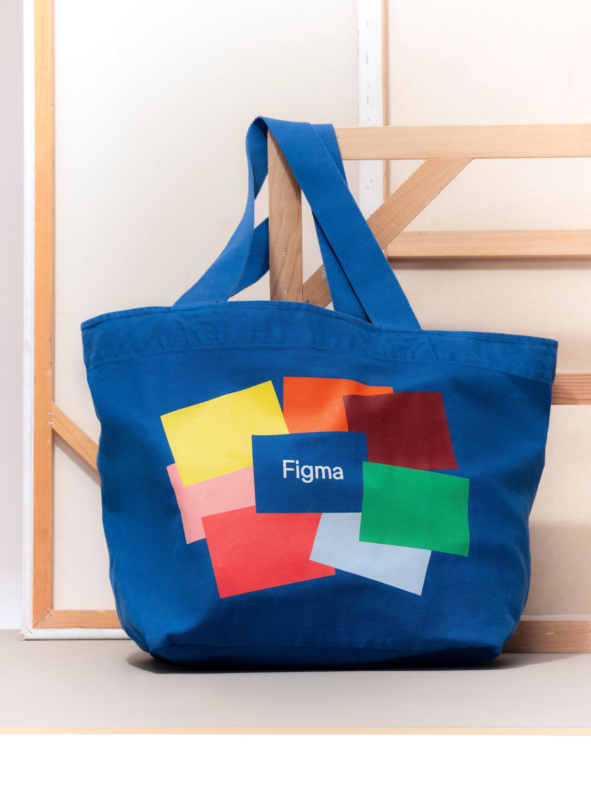 Hidden layers tote